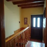La Puente 10 De Gredos Holiday home Hoyos del Espino